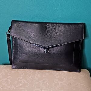 BLACK CLUTCHES NO TAGS